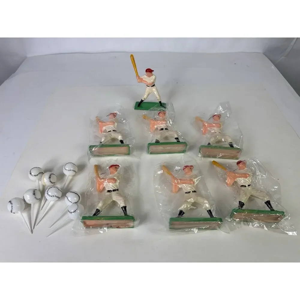 SET OF 7 VINTAGE HONG KONG PLASTIC BASEBALL PLAYER FIGURES - CAKE TOPPERS